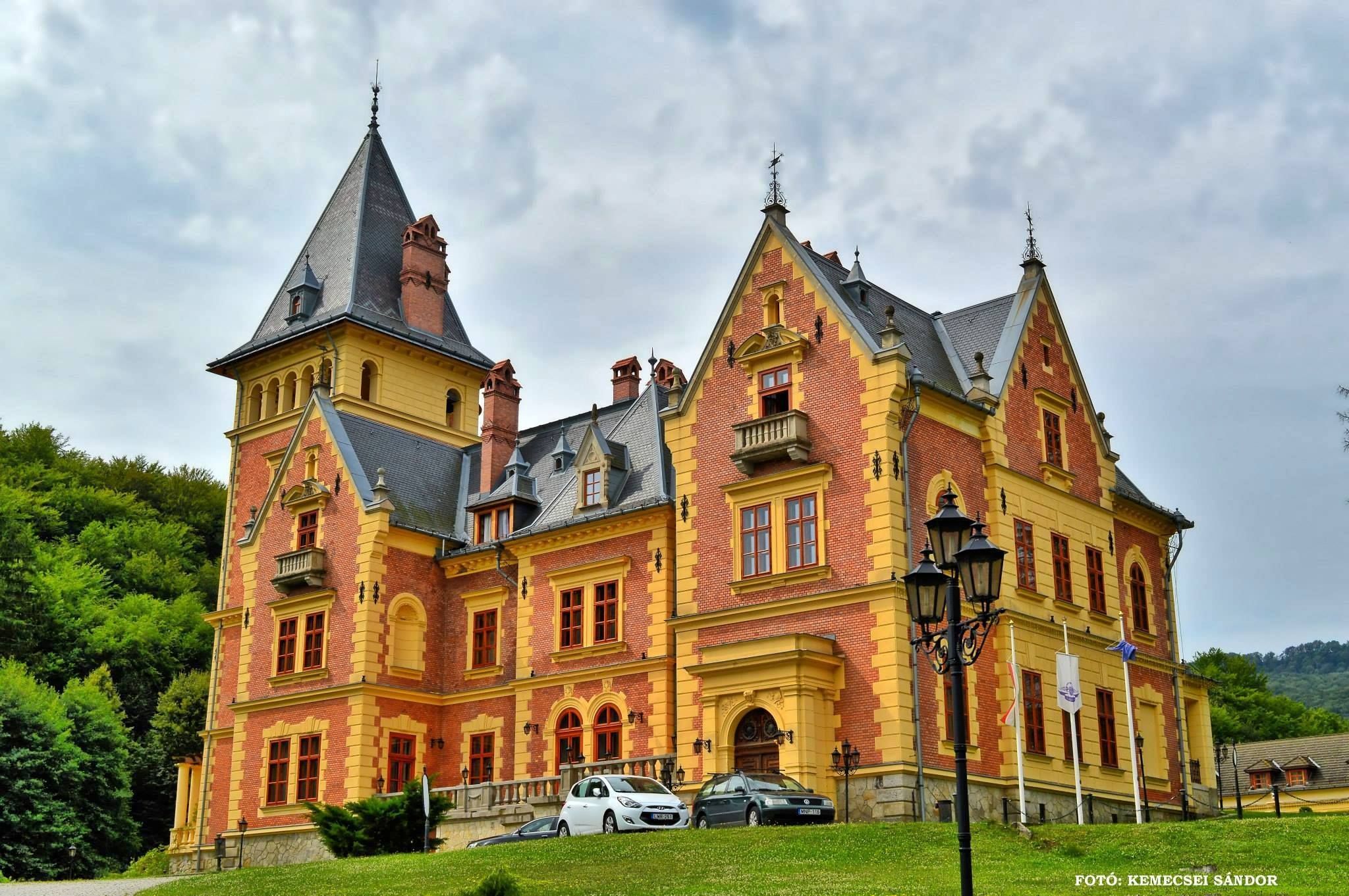 Károlyi Castle